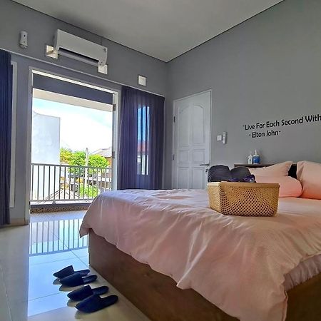 Villa Palm Springs By Reqhome Ciater Hilir Екстер'єр фото