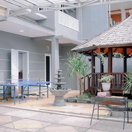 Villa Palm Springs By Reqhome Ciater Hilir Екстер'єр фото
