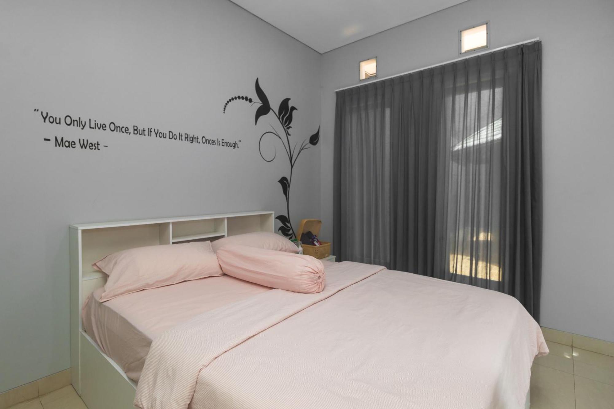 Villa Palm Springs By Reqhome Ciater Hilir Екстер'єр фото