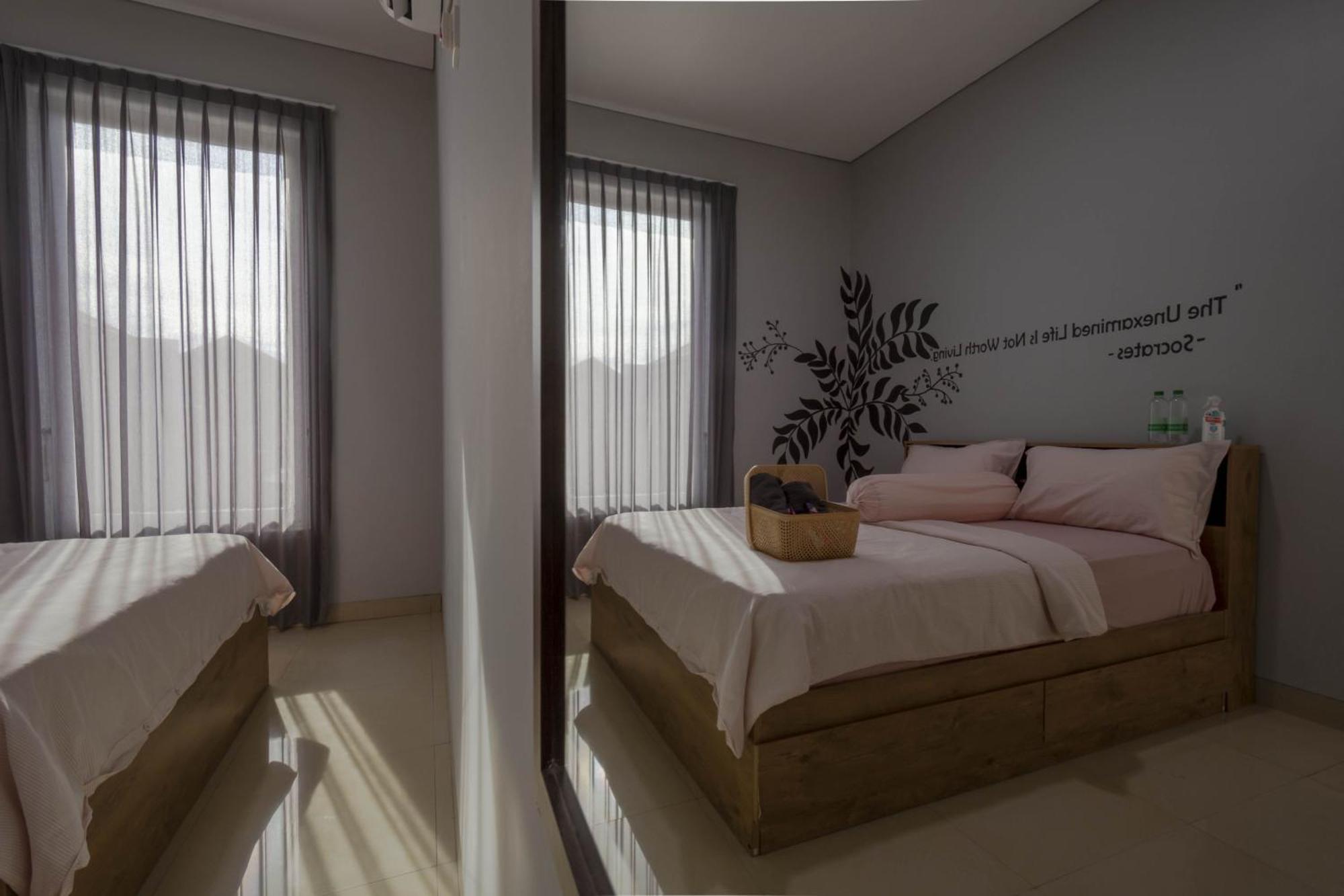 Villa Palm Springs By Reqhome Ciater Hilir Екстер'єр фото